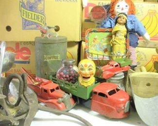 Just a very small sampling of some of the old tin toys available during this sale.