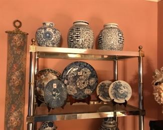 Happy jars and tons of chinoiserie!!!!