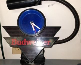 Bud clock light