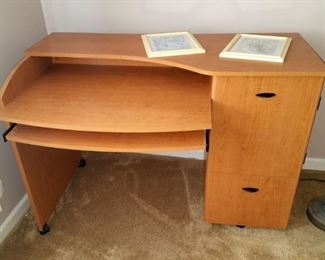 Computer desk