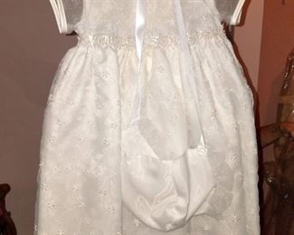 Gorgeous Baptism dress in excellent condition!