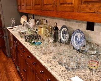 Bar ware and kitchen items