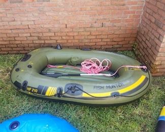 Fish Hunter inflatable raft, clean damage free with one oar. Item is available for pre-sale @ $75.00