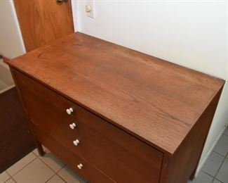 Mid Century Modern 4-Drawer Chest (there are 2 of these)