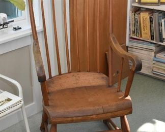 Antique Wood Rocking Chair / Rocker