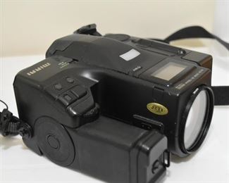 Ricoh Mirai 35mm - 135 mm Camera with Flash Attachment