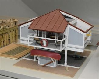Beach House Models / Doll Houses / Dollhouses