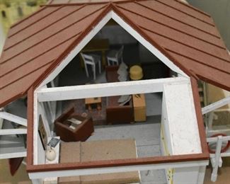 Beach House Models / Doll Houses / Dollhouses