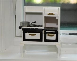 Miniature / Dollhouse Stove