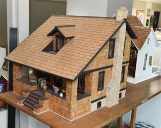 Arts & Crafts Style House Model / Doll House / Dollhouse