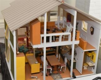 Modern Beach House Model / Miniature / Doll House / Dollhouse