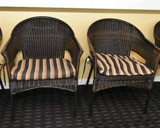 Set of 4 Wicker Style Chairs with Cushions
