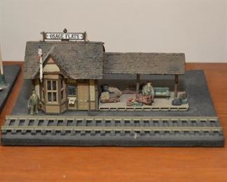 Model Train Buildings & Houses