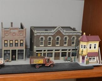 Model Train Buildings & Houses