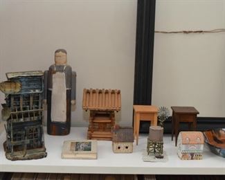 Miniature Houses & Buildings, Wooden Granny Doll / Shelf Sitter