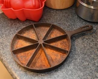 Cast Iron Cornbread Pan