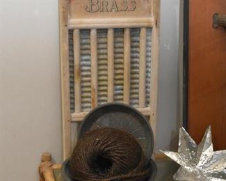 Antique / Vintage Washboard, Tin Pans, Etc.