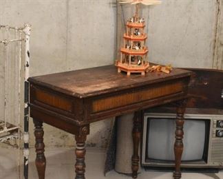 Antique / Vintage Writing Desk / Table