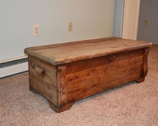 CEDAR CHEST
