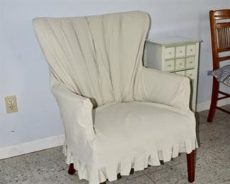 SIDE CHAIR