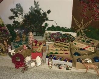 Vintage Christmas collectibles, ornaments 