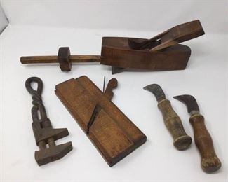 Vintage wooden tools https://ctbids.com/#!/description/share/230653