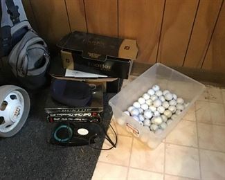 Golf Balls, PuttingPractice, Cleaning Kit