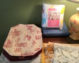 Dining Linens