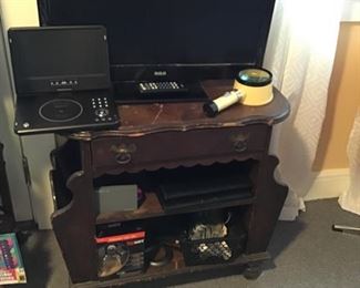 Magazine Table