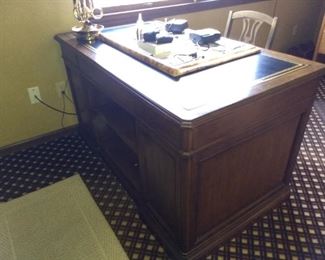 Solid wood executive desk with leather top inlaid insert