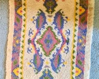 88. Wool Accent Rug (22" x 42")