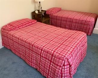 98. Pair of Twin Beds w/ Bedding