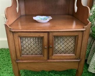 102. Pair of Vintage 2 Door Nightstand (21" x 18" x 30")