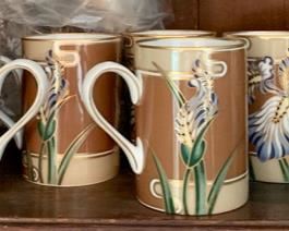 207. Fitz & Floyd Cloisonne Iris 8 Plates and 8 Mugs