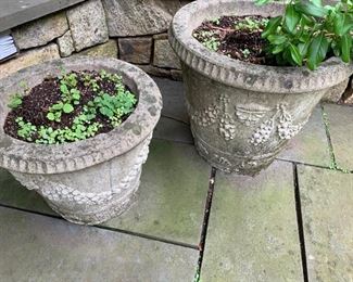 144. Round 20" Cement Planter