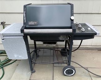 152a. Weber Gas Grill