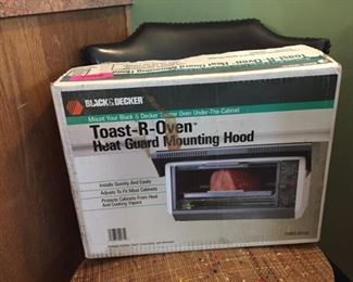 Toast R Oven and Mounting Hood