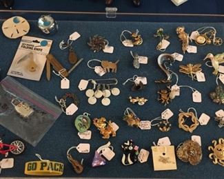  Lots more jewelry