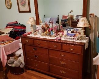 Willett cherry lowboy dresser w/mirror
