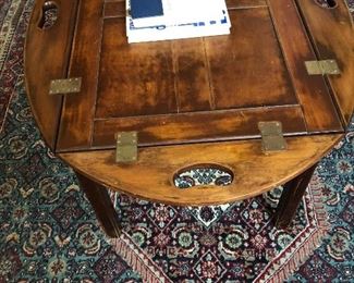 Coffee table/butler tray