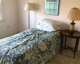 Twin bed