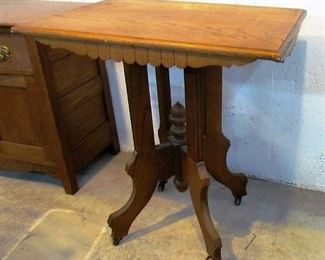 Center table, Victorian, circa 1900, oak