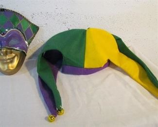 Get ready for Mardi Gras ... mask and Fool's cap 