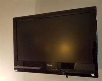 wall mounted flat screen TV