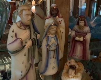 This is the Fenton nativity set. Beautiful.