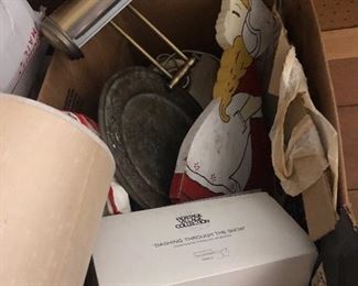 Misc items, desk lamp etc