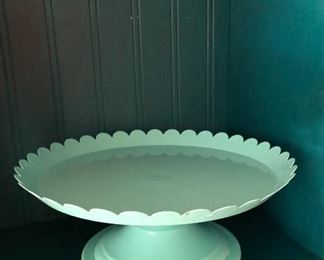 Vintage Scalloped Edge Cake Pedestal Stand. Showcase those favorite cookies/biscuits or Cake on this Collectors Special.