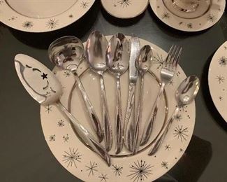 Beautifully matching starburst flatware