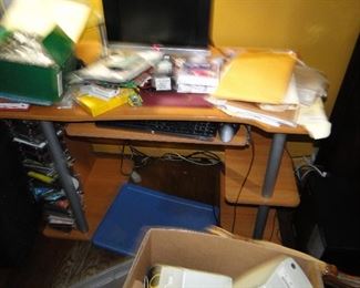 Computer desk