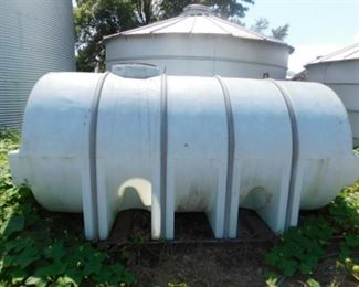Fertilizer tank